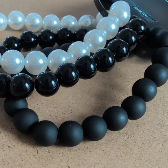 Ophelia Roe Elegant Black and White Bracelet Set - Picture 2 of 5